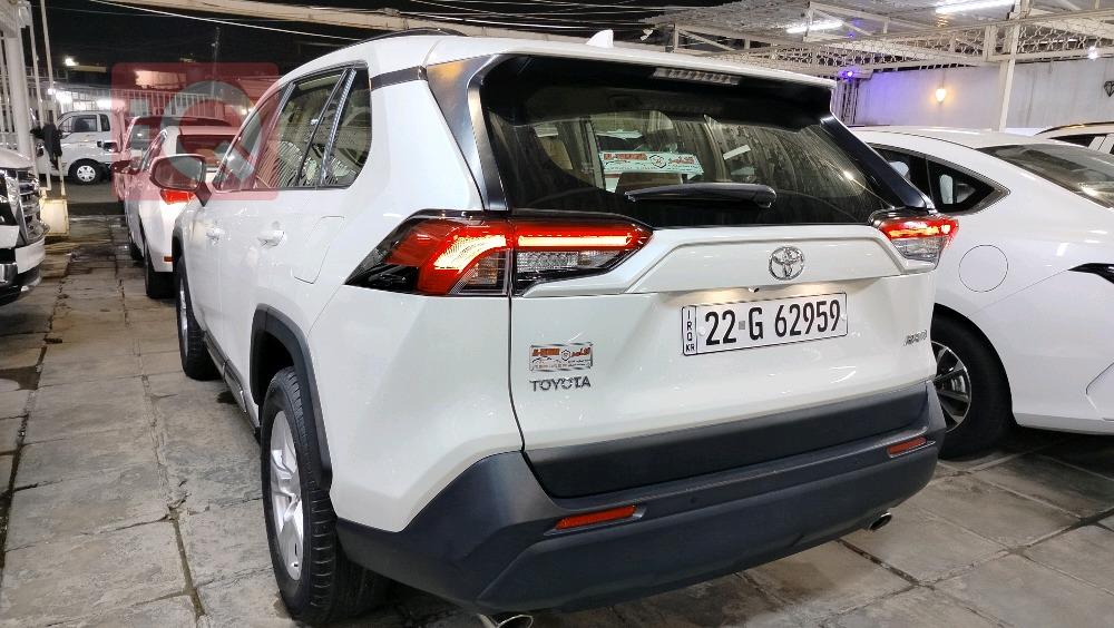 تويوتا راف 4